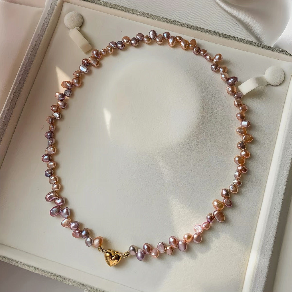 Barock Süßwasserperlen-Kette in Rosa-Lila mit Herz-Magnetverschluss (22K Vergoldet)